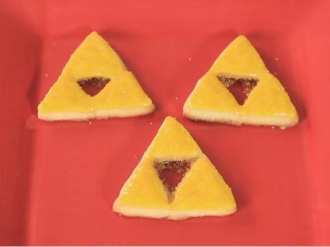 Zelda Triforce Cookies! – QUAKE N BAKE