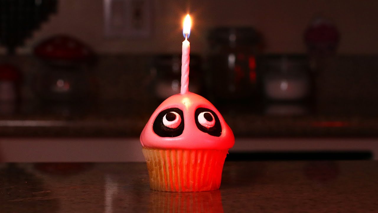 Five Nights at Freddy’s Cupcake – Quake n Bake