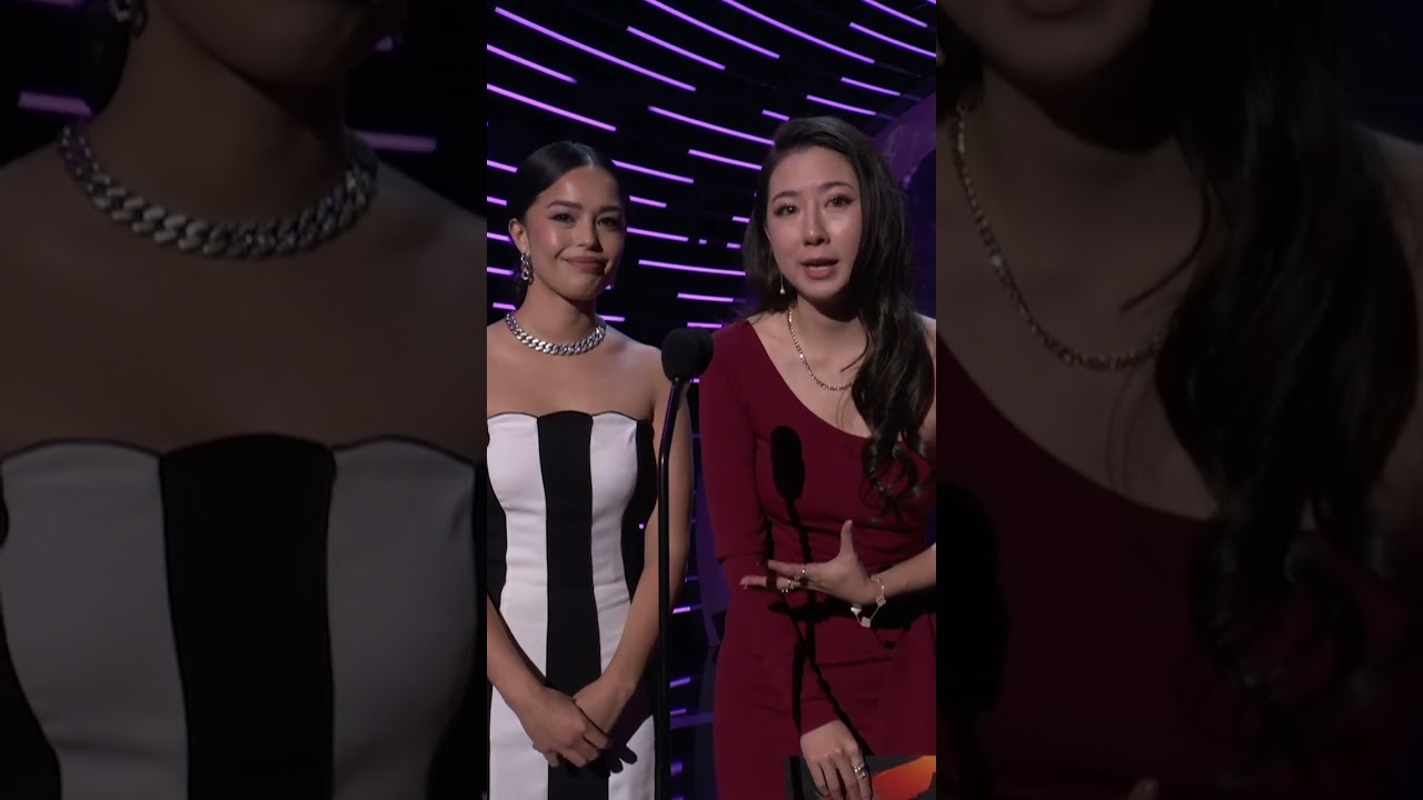 Valkyrae and Fuslie Present at The Game Awards
