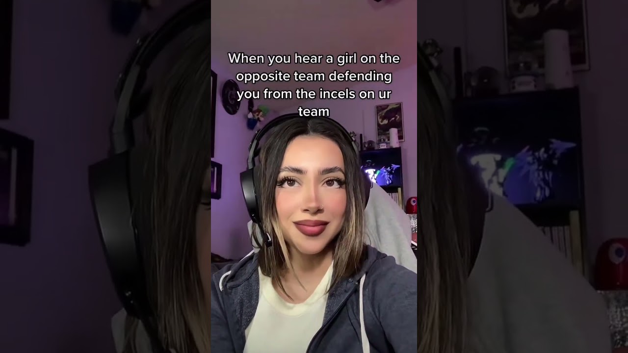 Gamer Girls Running Into Other Gamer Girls