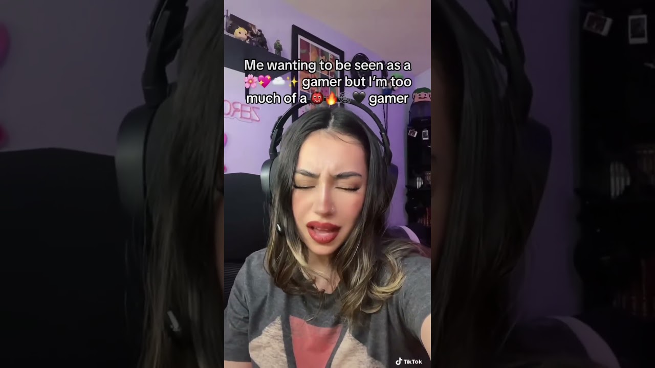 Soft Gamer Girls vs E- Girls 🩷