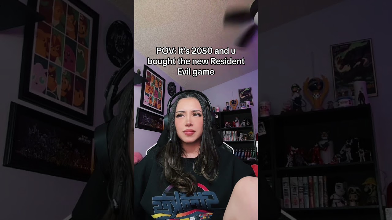 Gamers Playing Resident Evil in 2050 Be Like 💀